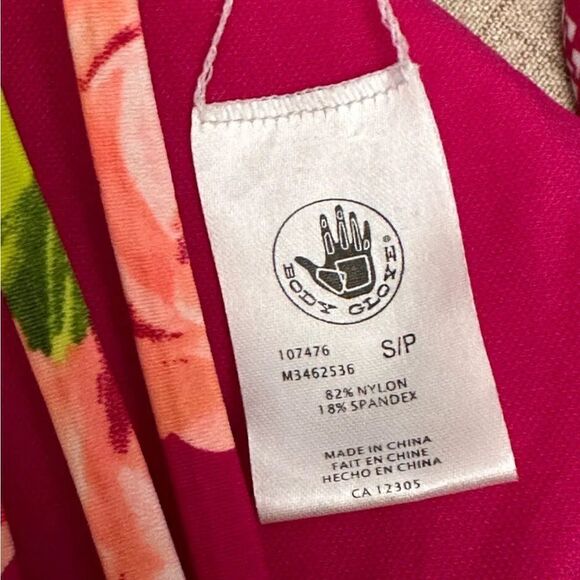 BODY GLOVE Bikini Top Womens Small Halter Floral Strappy Pullover Tie Closure - Picture 4 of 7